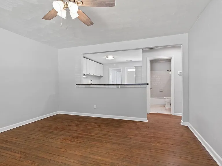 404 Roselynn Ln #A — Photo 6