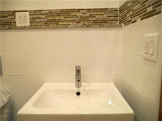 Rented by Avenue Sotheby's International Realty | media 49