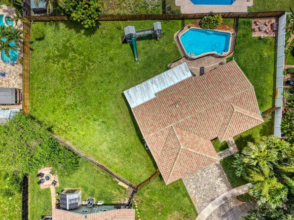 5540 SW 113th Avenue, Cooper City, FL 33330