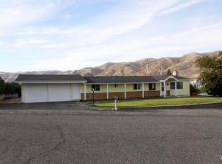 930 Coulter Ln, Clarkston, WA 99403