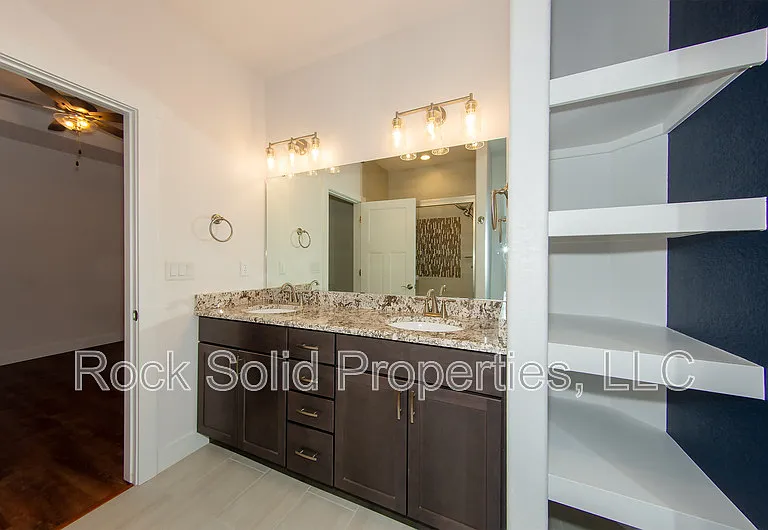 3519 Blue Feather Trl — Photo 24