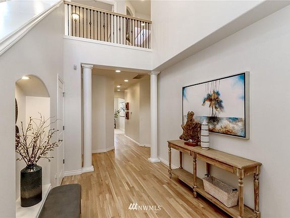 2nd image of 7423 NE 198th Pl