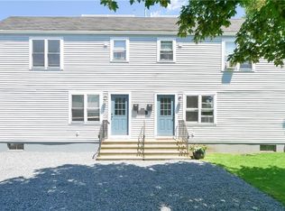 19 1/2 Underwood Ct #B, Newport, RI 02840