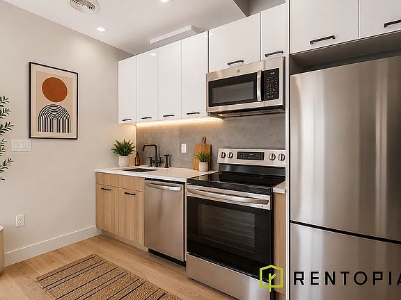 3rd image of 922 De Kalb Ave #5I