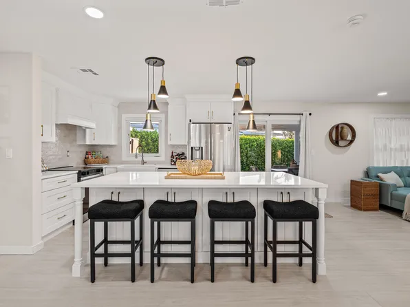 9165 SE Yacht Club Cir, Hobe Sound, FL 33455