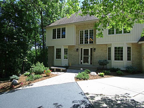 2nd image of 8 Alice Ct