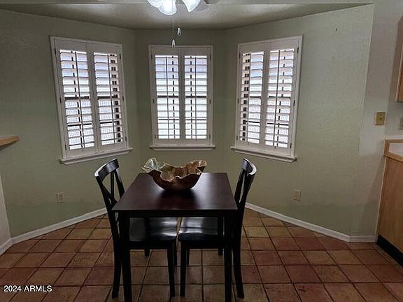 5th image of 1440 E ROSEMONTE Drive