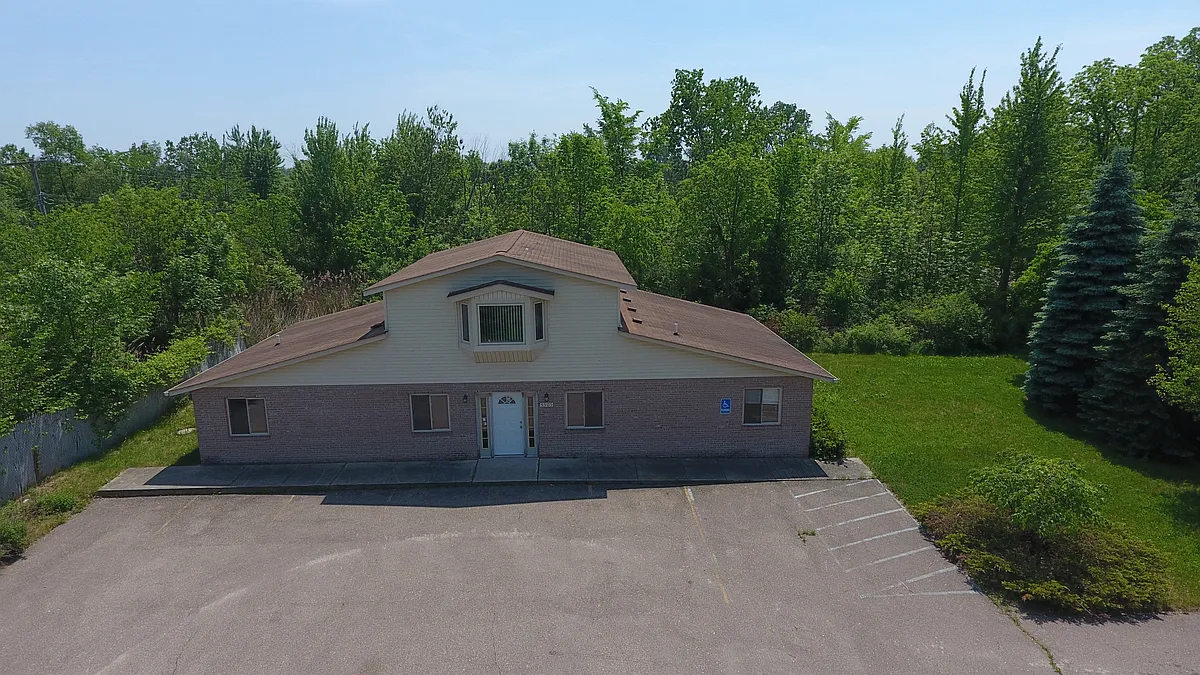 Building Photo - 5505 S Sheldon Rd