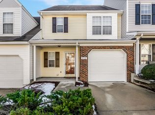 222 Pineville Forest Dr, Pineville, NC 28134