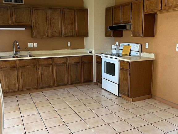 3rd image of 7208 W Cholla Street