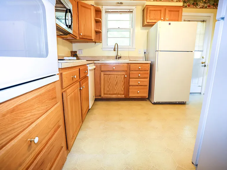 3424 Metzerott Rd — Photo 7