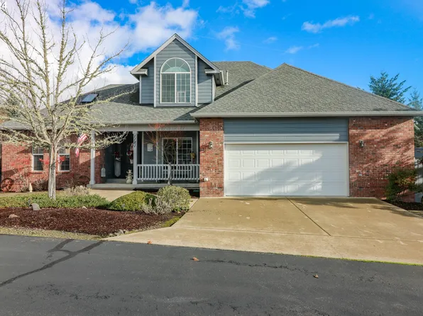 1181 NE Granite Rdg, Roseburg, OR 97470
