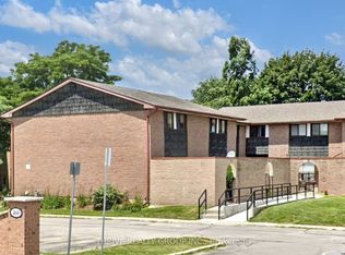 470 Southdale Rd E #15, London, ON N6E 1A4
