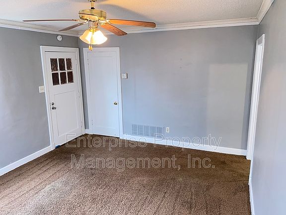 5th image of 3654 Mason Ave