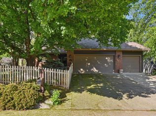 808 Ironwood Ct, Council Bluffs, IA 51503