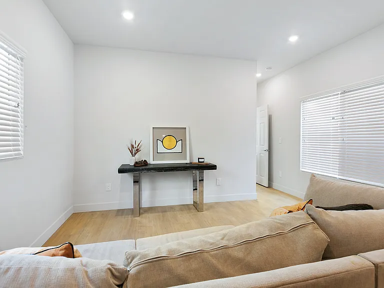 5135 Marathon St #3A — Photo 8