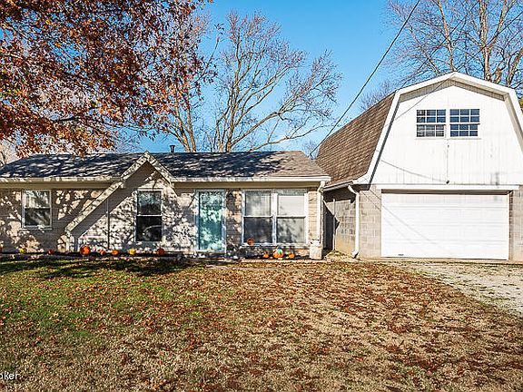 3rd image of 7713 Marie Anna Dr