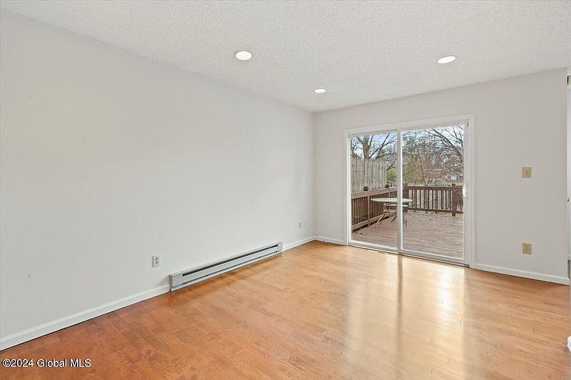 3rd image of 35 Wilan Lane