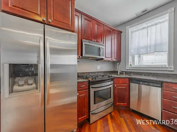 906 W Winona St APT 1N, Chicago, IL 60640