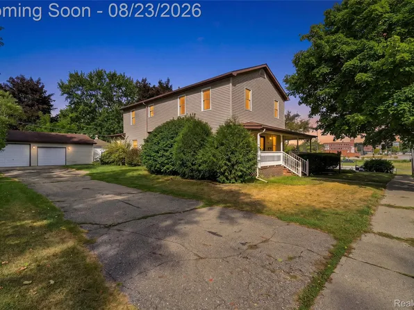 155 Pine St, Lapeer, MI 48446