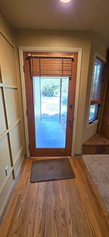 889 E Pennsylvania Dr — Photo 2