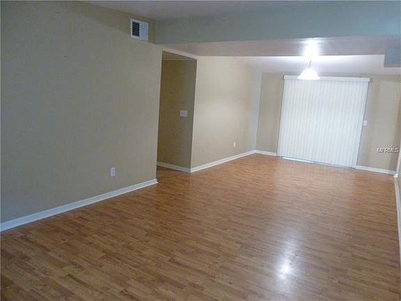 2nd image of 510 Avenue K SE