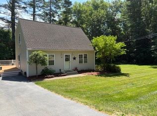 16 Walnut Rd, Woodstock, CT 06281
