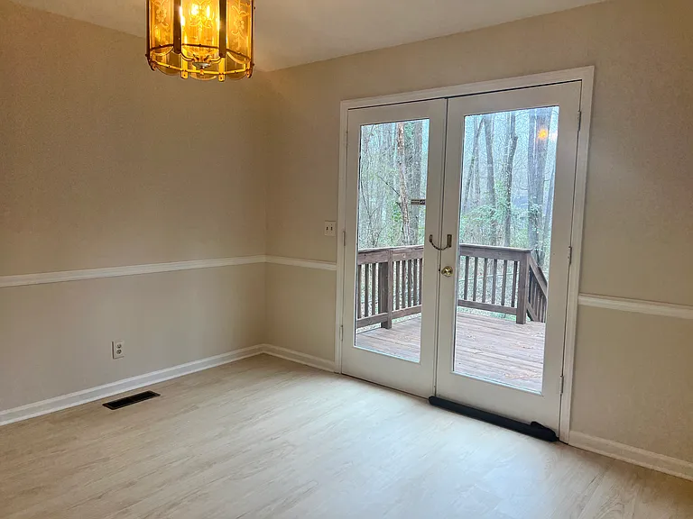 743 Plantation Pkwy — Photo 9