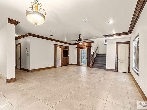 5th image of 1101 Silver Oak Dr