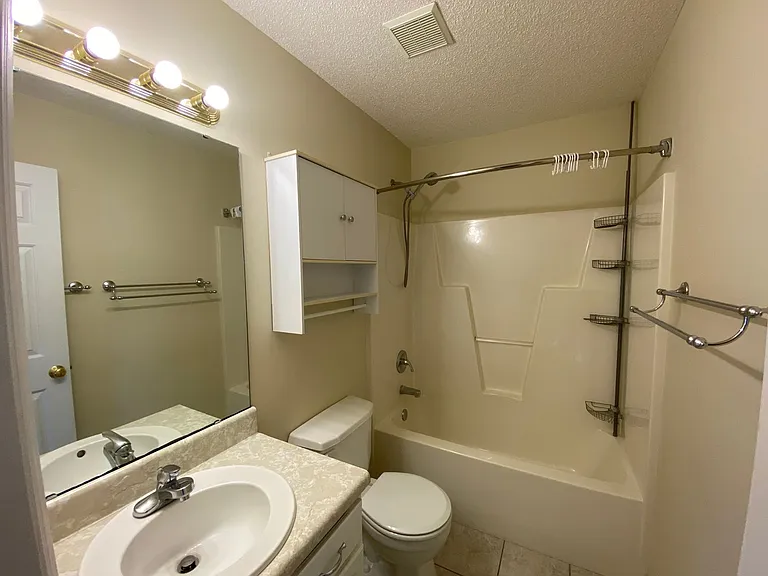 1305 Ujamaa Dr — Photo 15