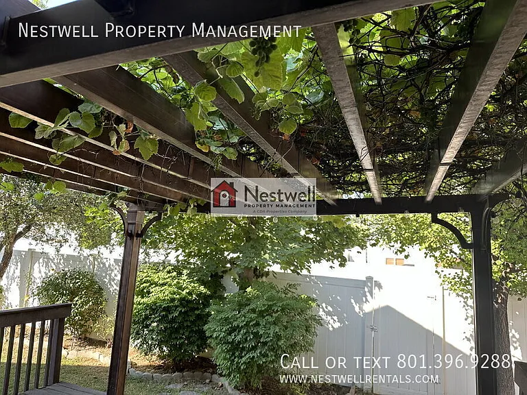 10768 S Pine Shadow Rd — Photo 41