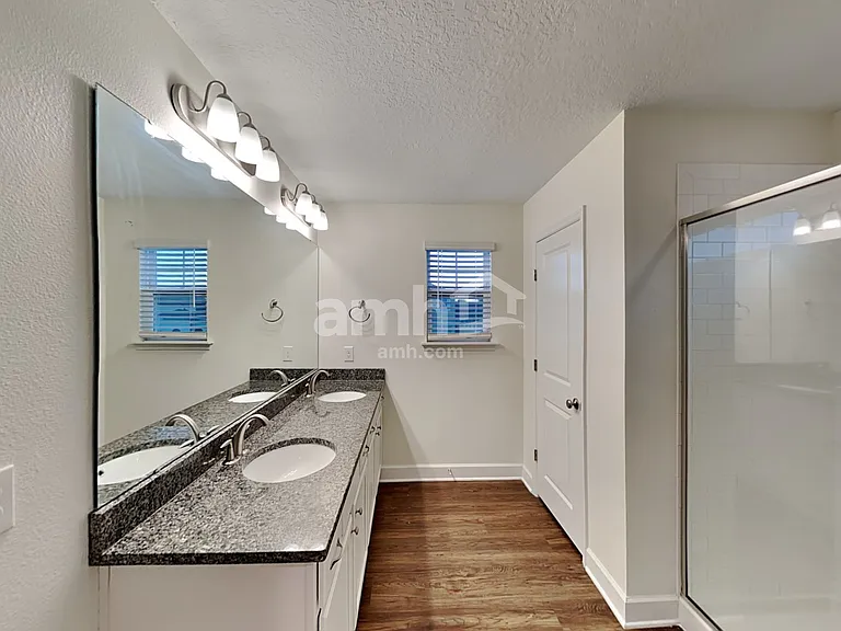 405 Crestrun Loop — Photo 12