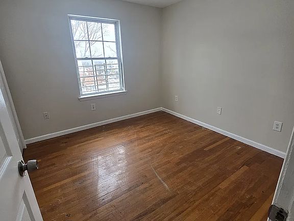 2nd image of 520 S 15th St #5C