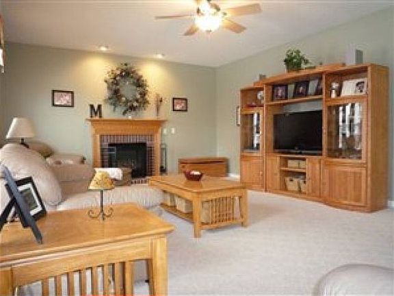 4th image of 5094 Burrell Dr