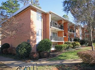 1800 Jefferson Park Ave APT 2, Charlottesville, VA 22903