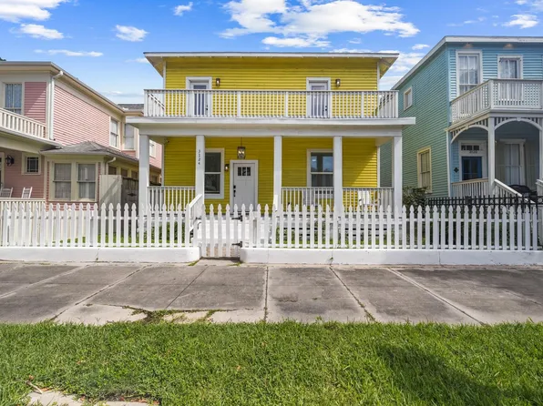 3124 Bernardo De Galvez, Galveston, TX 77550