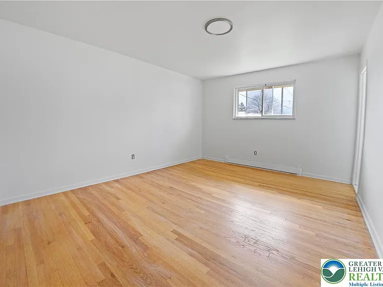 1471 2nd St — Photo 10