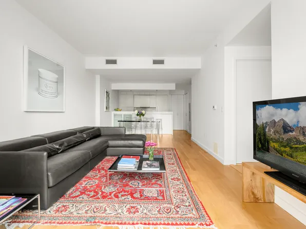 50 Franklin Street image 2 of 11