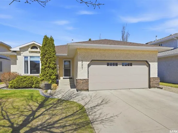 227 Brightwater WAY, Saskatoon, SK S7J 5H8