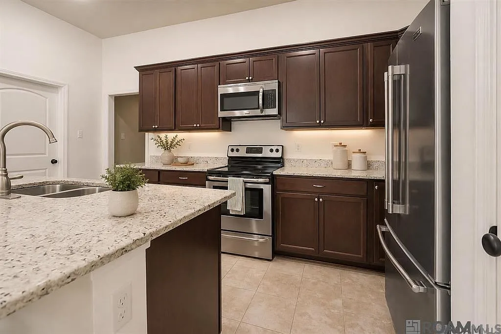 3 bed, 1675 sqft, $2,000 — Photo 4
