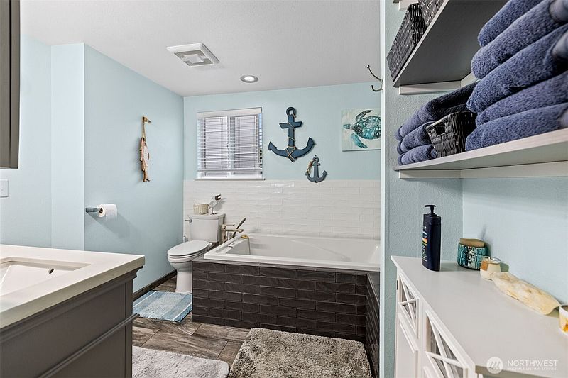 4th image of 12311 109th Avenue Ct E