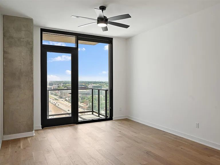 84 East Ave #1803 — Photo 2