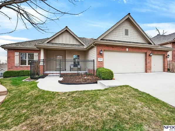 4735 S 154th Plz, Omaha, NE 68137