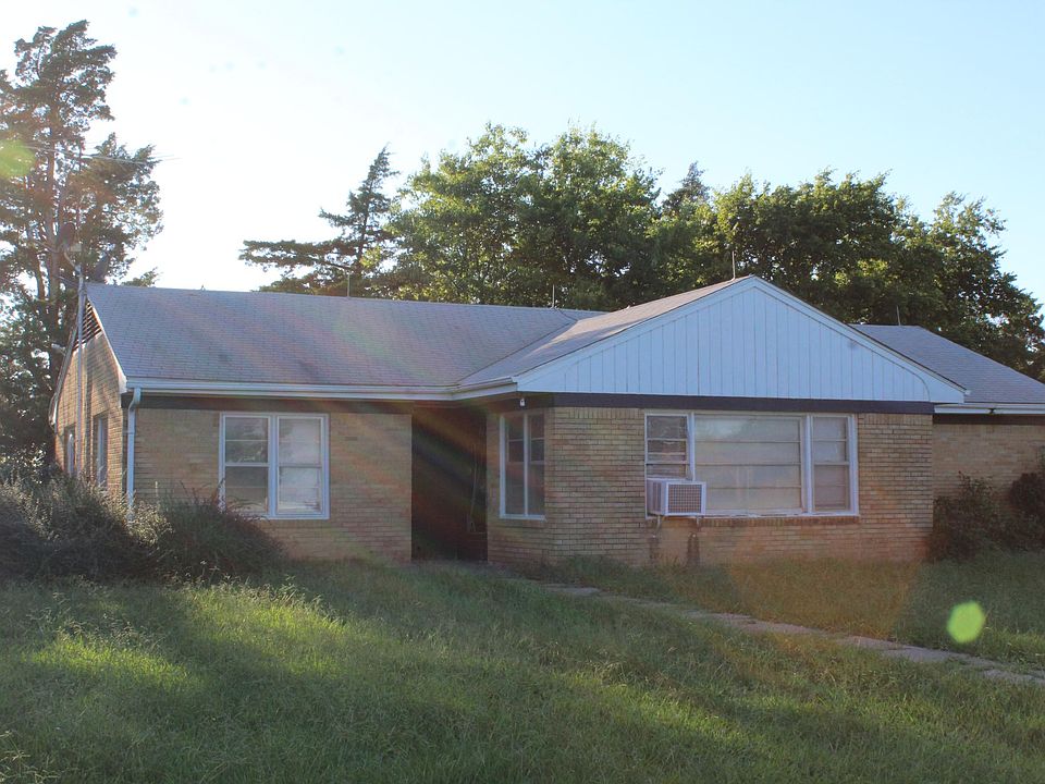 Home sits on 2 acres