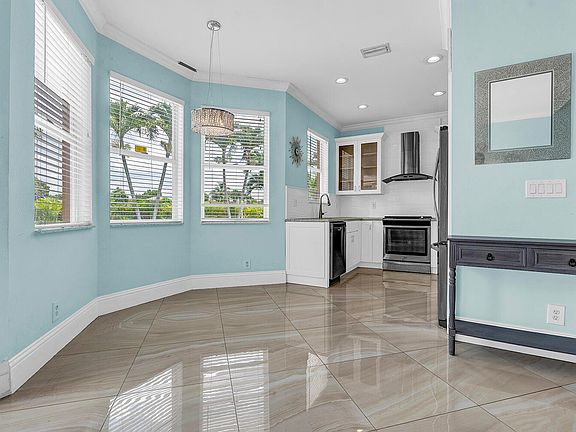 5th image of 10287 Olde Clydesdale Cir