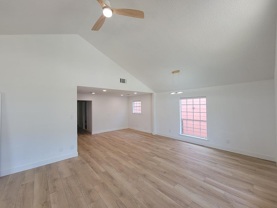 315 Clear Lake Rd Kemah TX Zillow