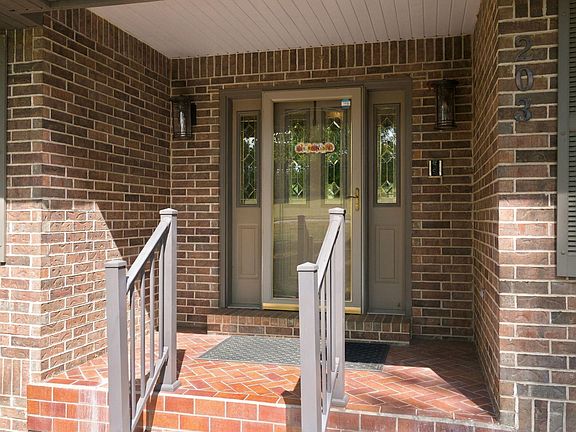 4th image of 203 Rader Drive