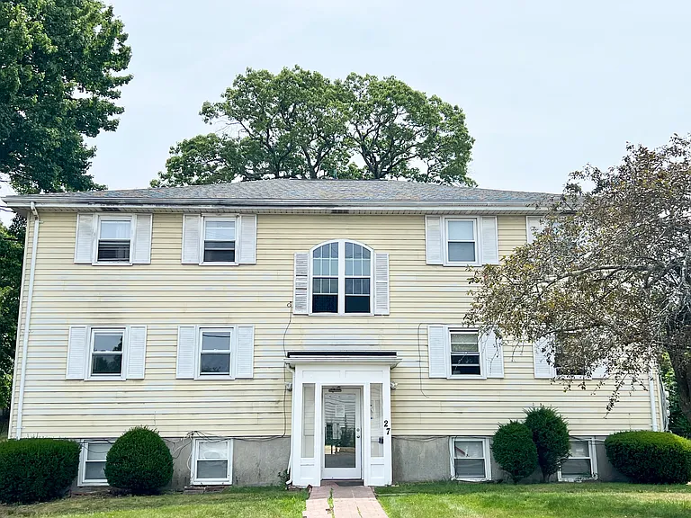 27 Elmwood Park #1 — Photo 9