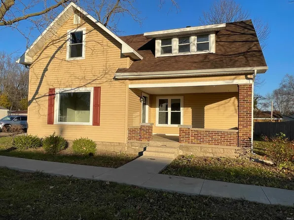 51 N Main St, Laketon, IN 46943