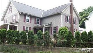2nd image of 3492-3494 Main St